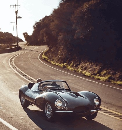Jaguar XK image 2