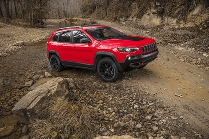 Jeep Cherokee image 4