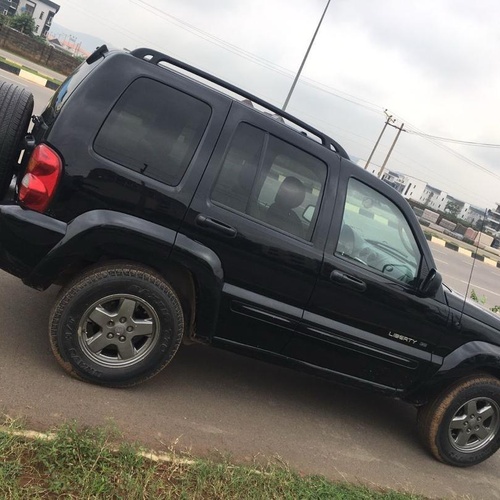 JEEP LIBERTY 4X4 FOR SALE IN ABUJA