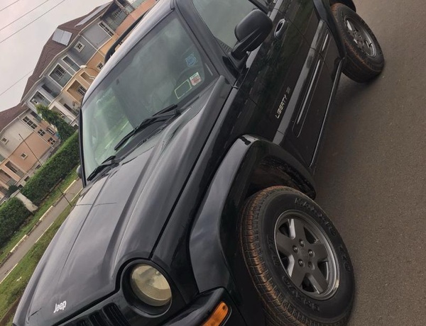 JEEP LIBERTY 4X4 FOR SALE IN ABUJA