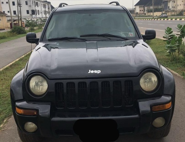 JEEP LIBERTY 4X4 FOR SALE IN ABUJA