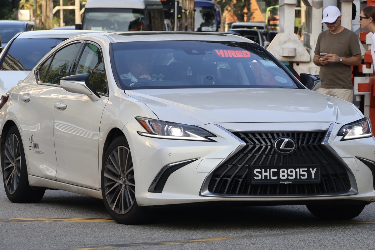 Lexus ES300h