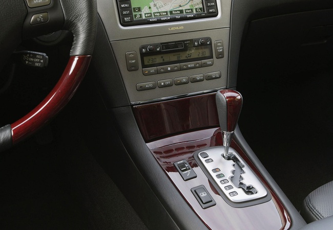 Lexus ES330 image 2