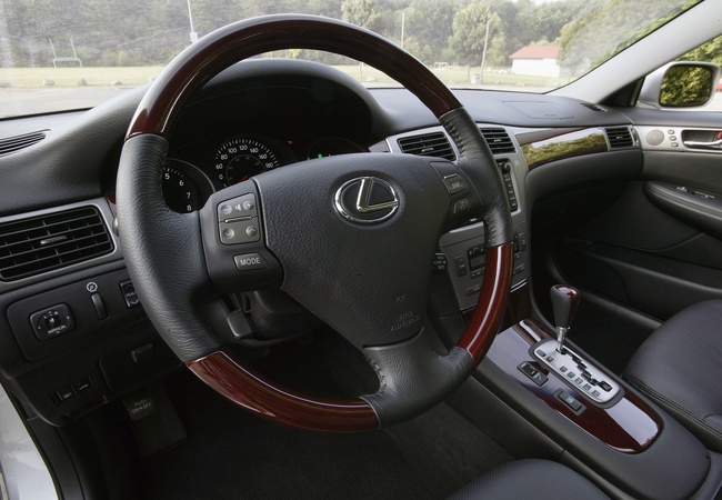 Lexus ES330 image 4