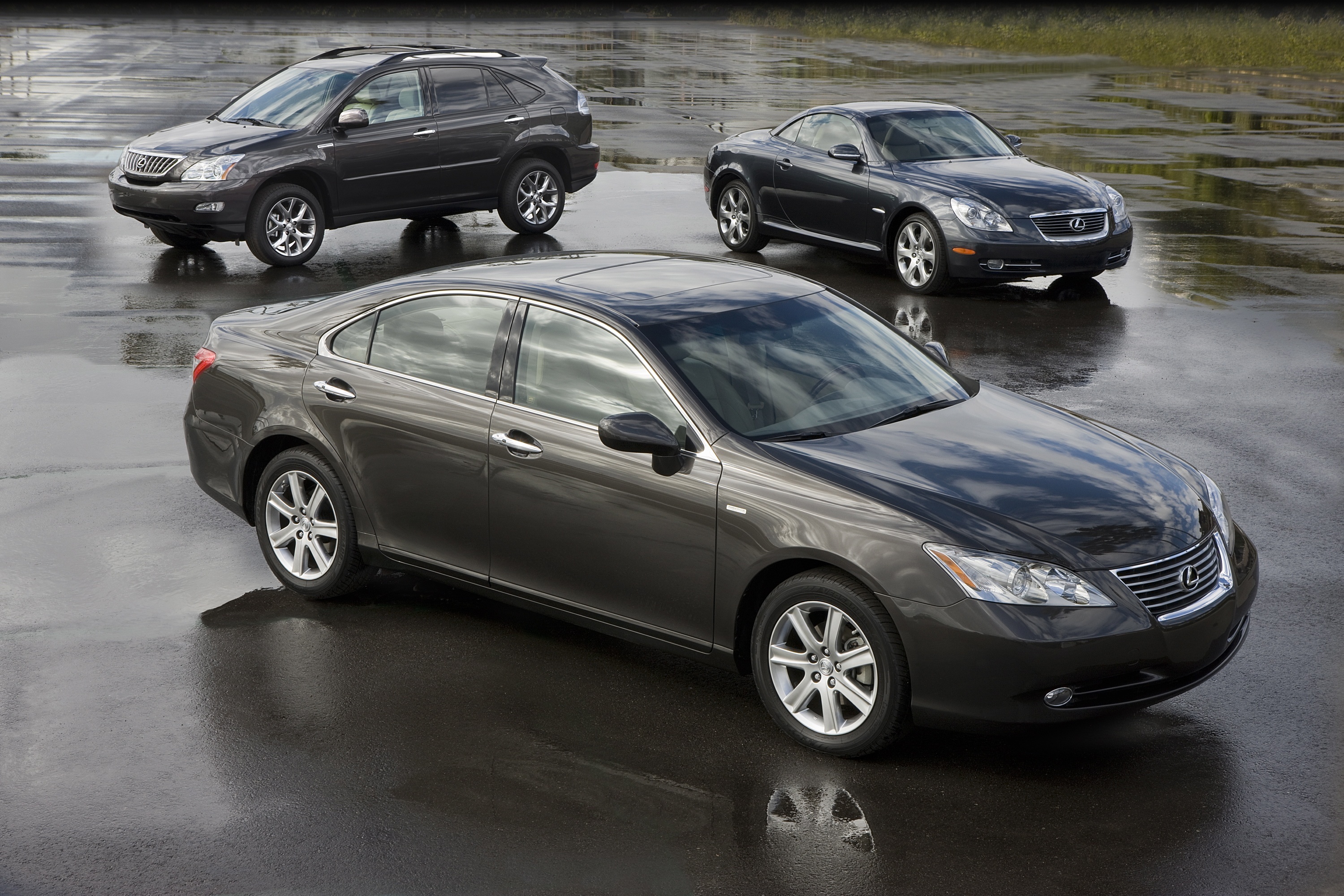 Lexus Review Image