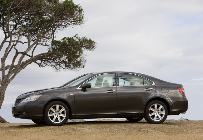 Lexus ES 350 image 2