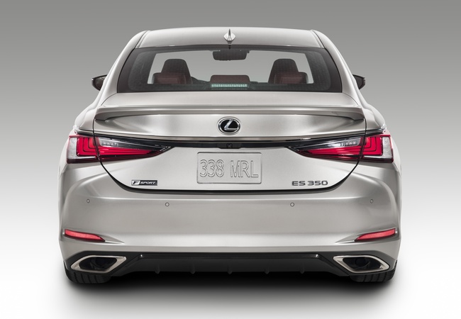 Lexus ES 350 image 5