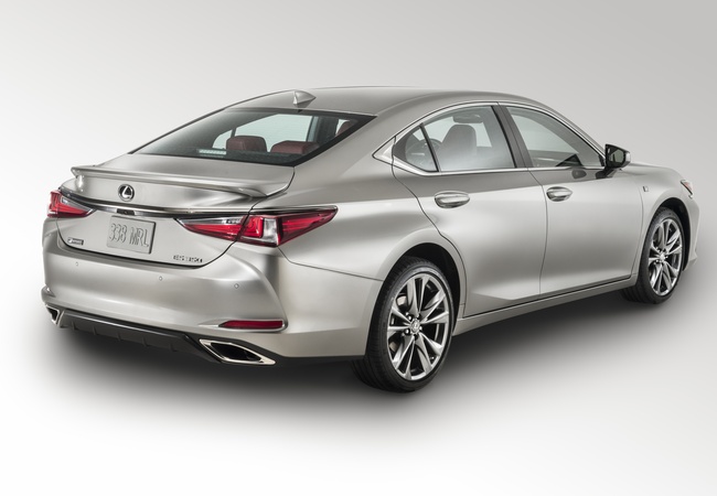 Lexus ES 350 image 4