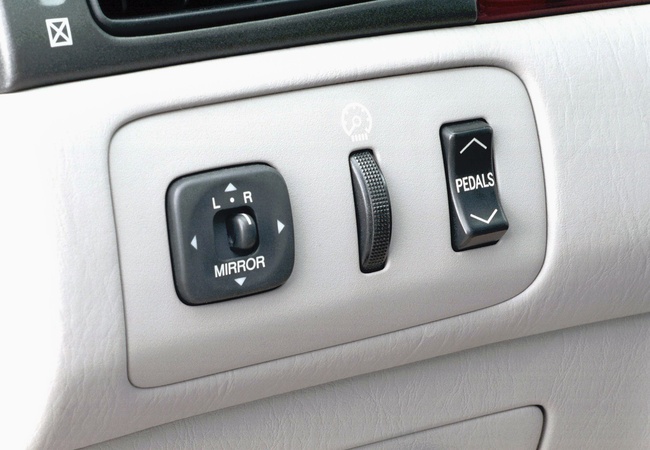 Lexus ES 300 image 4