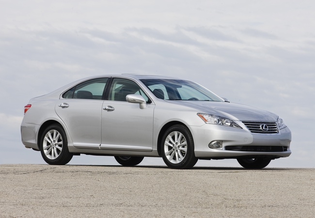 Lexus ES 350 image 2
