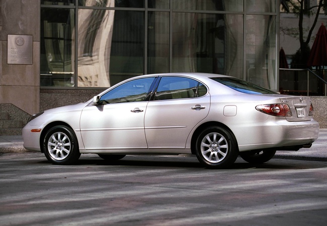 Lexus ES 330 image 5
