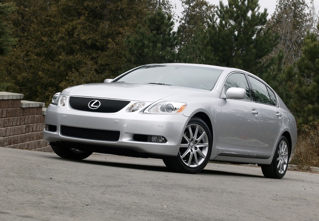 Lexus GS 300 image 2