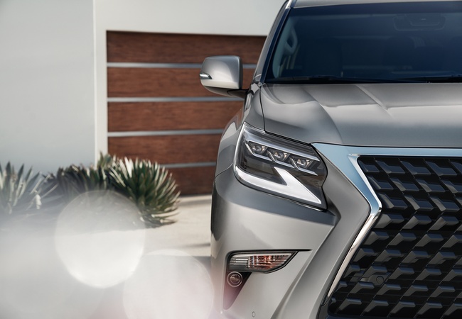 Lexus GX image 4