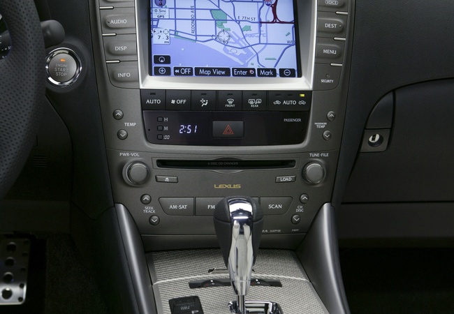 Lexus IS350 F-Sport image 3