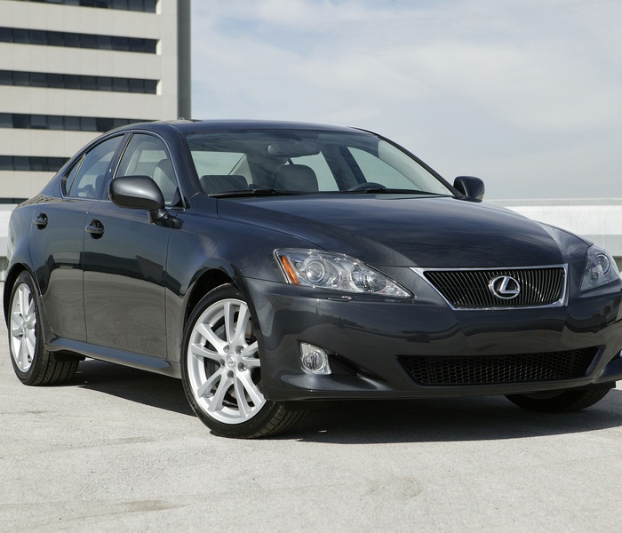 Lexus IS logo Image