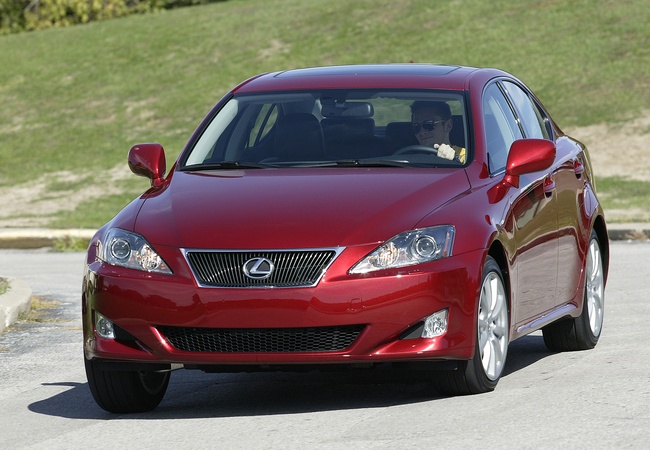 Lexus IS 250 image 2