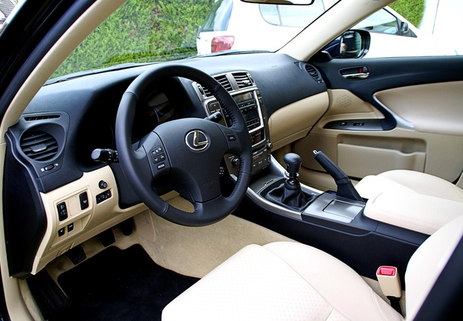 Lexus IS 250 image 5
