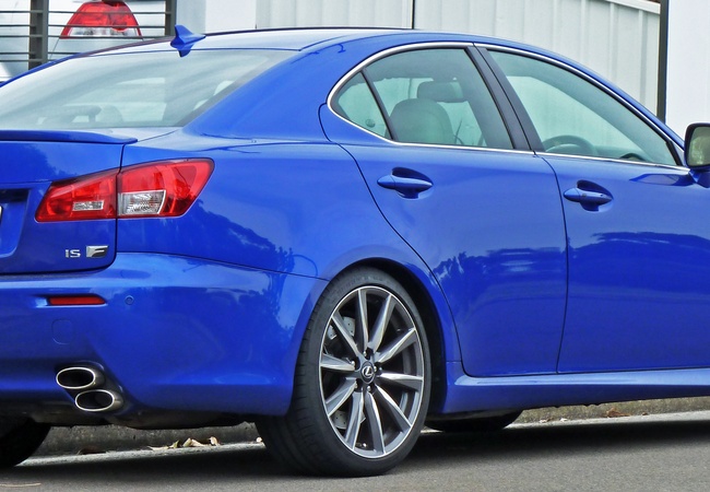Lexus IS 250 image 2