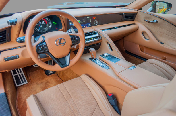 Lexus LC 500 image 2