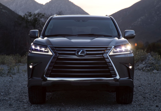 Lexus LX image 3