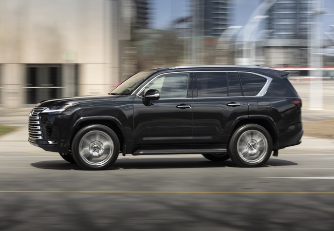 LEXUS LX 600 image 5