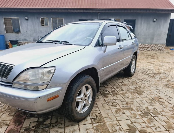 LEXUS  RX300  2002 IN LAGOS