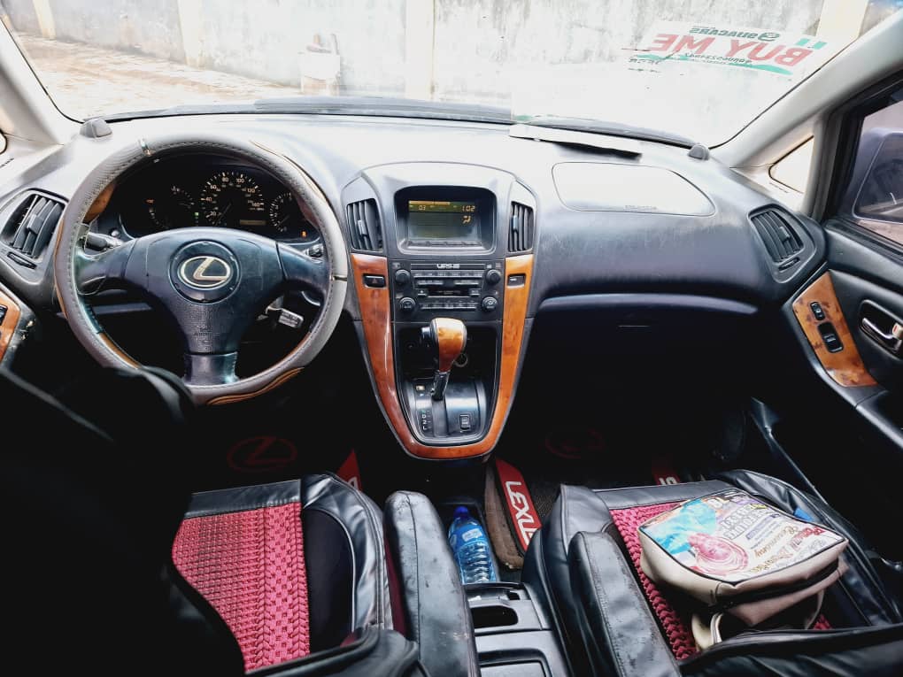 Car Image 4