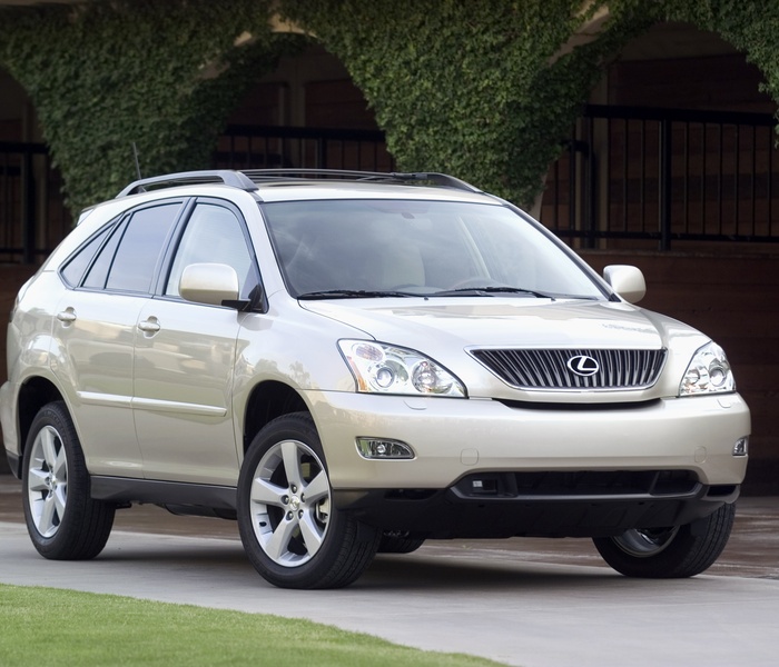 Lexus RX 330 logo Image