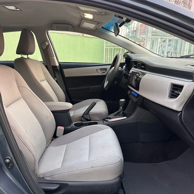 Mad distress SALE!!!!!  Toyota Corolla 2016