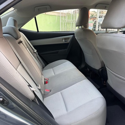 Mad distress SALE!!!!!  Toyota Corolla 2016