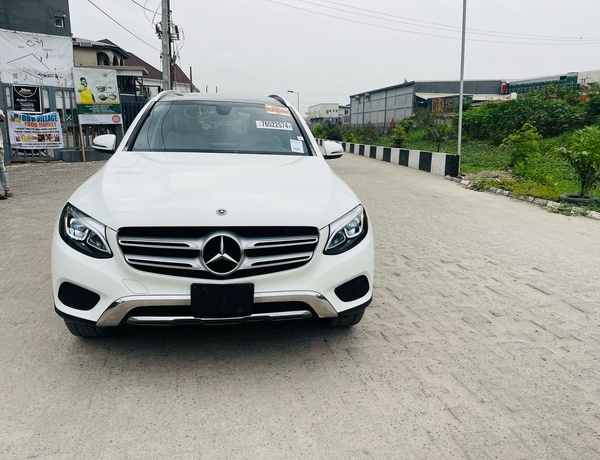 Registered Mercedes benz in Lagos