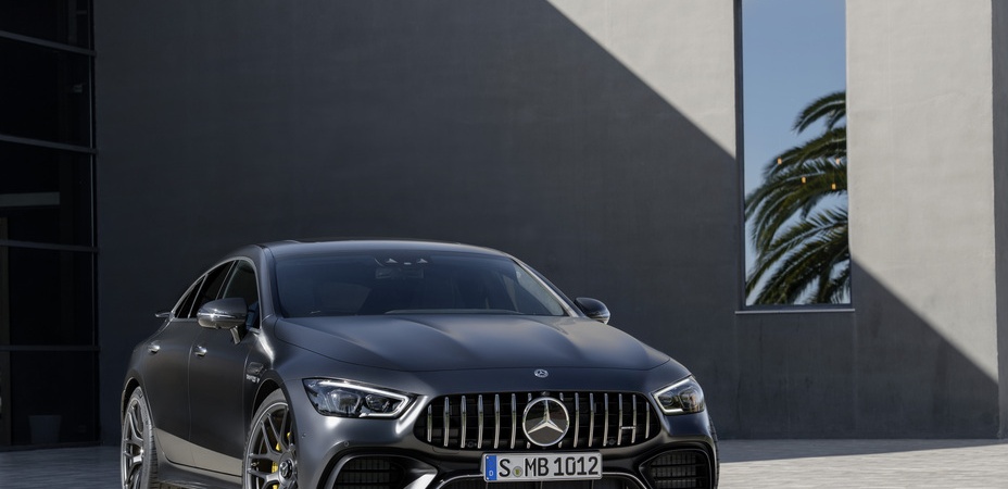 Mercedes Benz Hero Image