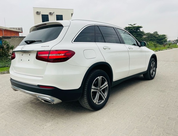 Registered Mercedes benz in Lagos