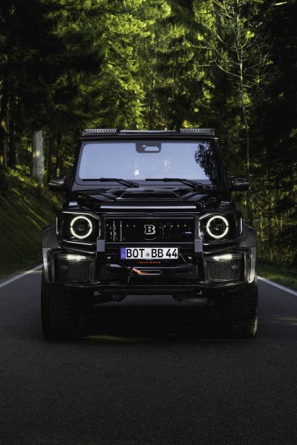 Mercedes Benz Review Image