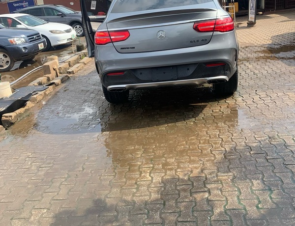 Mercedes Benz in Lagos
