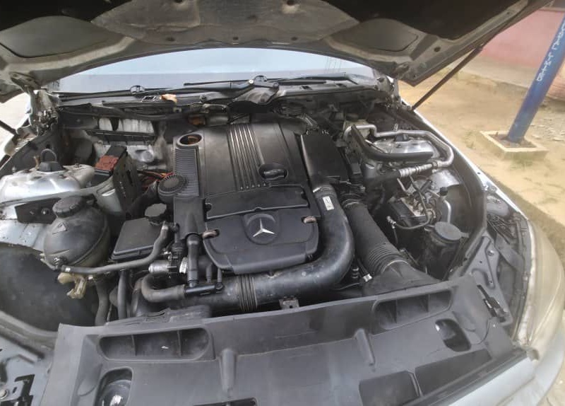 MERCEDES BENZ C250 2010 MODEL FOR SALE IN EKET AKWAIBOM STATE image