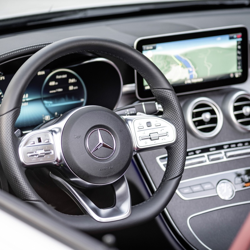 Mercedes-Benz C 300 image