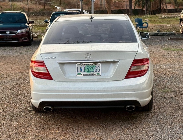 MERCEDES BENZ C300 In Garki