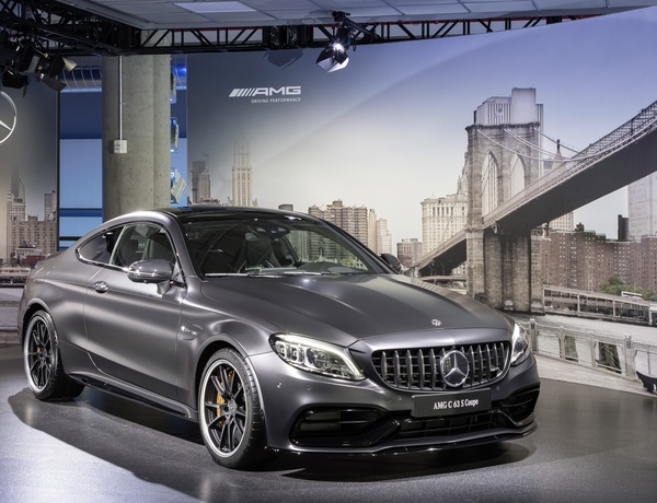 MERCEDES-BENZ C 63s AMG Coupe