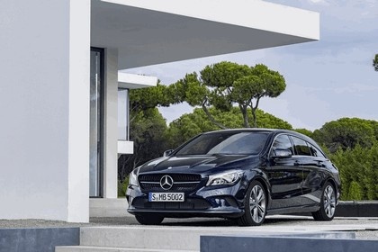 Mercedes-Benz Hero Image