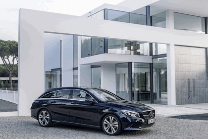 Mercedes-Benz CLA-Class image 5