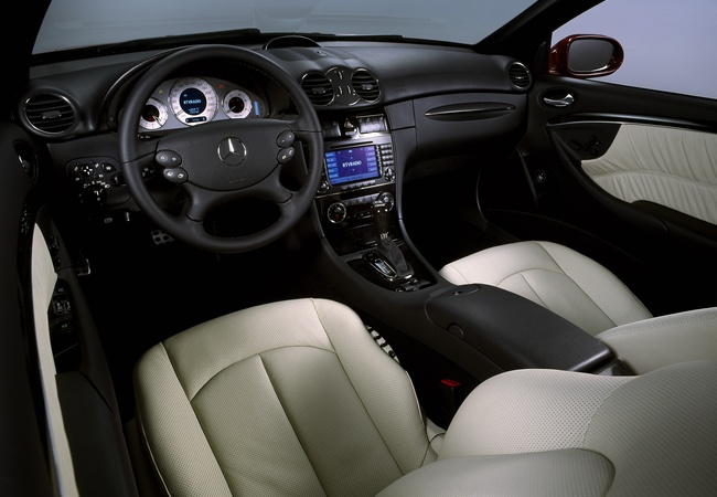 Mercedes-Benz CLK-Class image 2