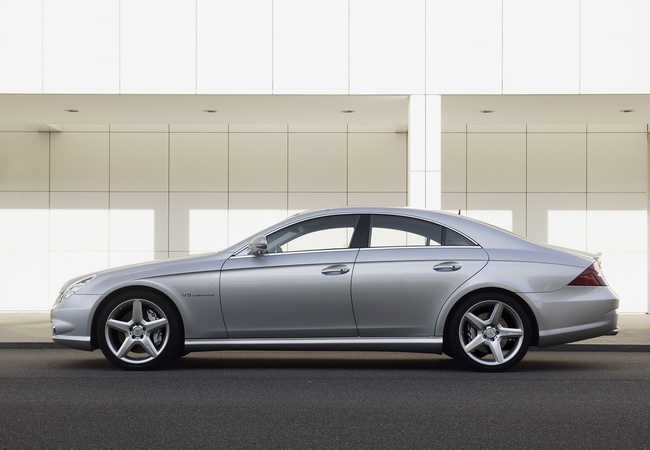 Mercedes-Benz CLS image 2