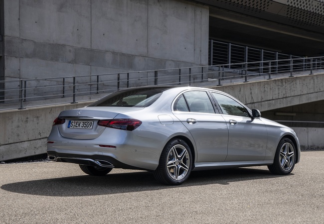 Mercedes-Benz E-class E 350 image 5