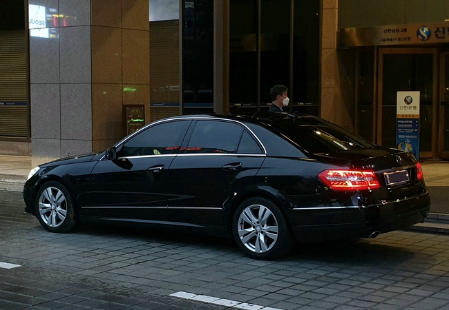 Mercedes-Benz E 350 image 3