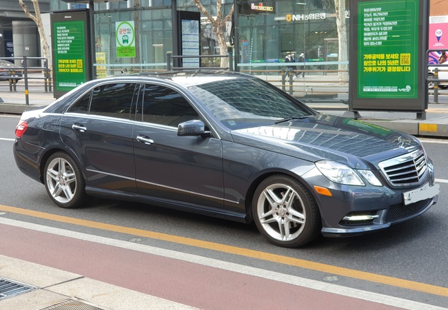 Mercedes-Benz E 350 in Nigeria