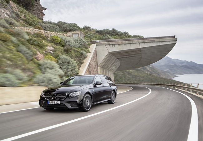 Mercedes-Benz E-class  image 4
