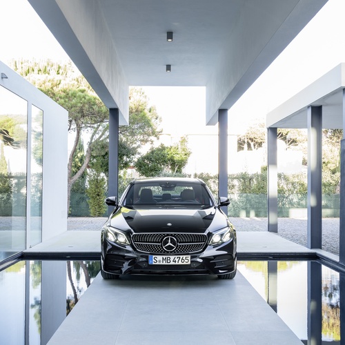Mercedes-Benz E-clas...