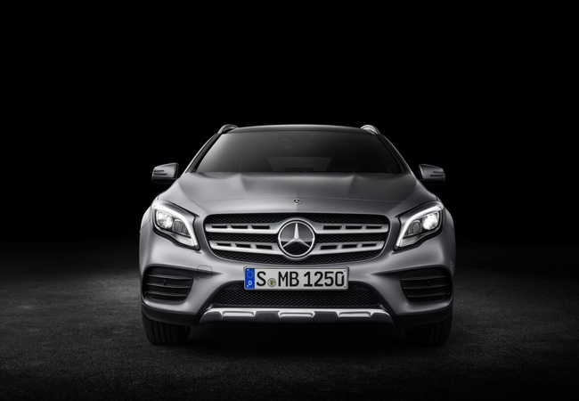 Mercedes-Benz GLA-class image 2