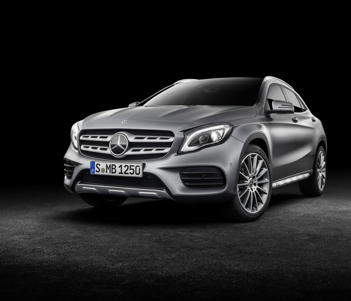 Mercedes-Benz GLA-class logo Image